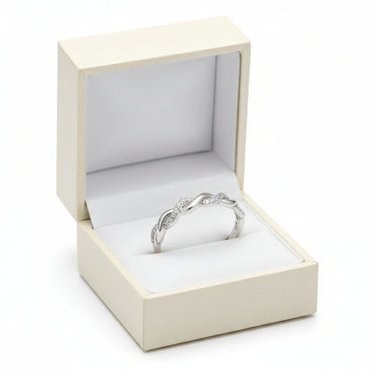 Ariadne™ | Sterling Silver Infinity Band
