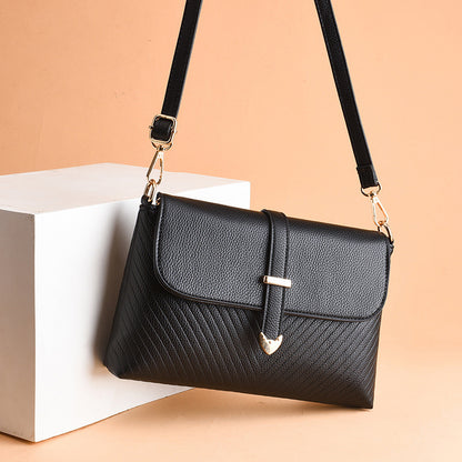 Luna™ | Minimalist Crescent Shoulder Bag