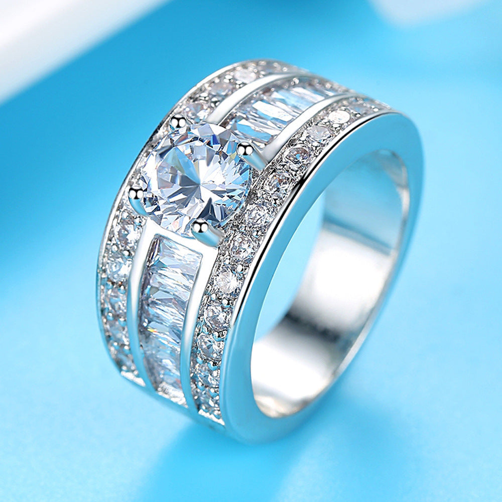 Ophelia™ | Brilliant Round & Baguette Cut Ring