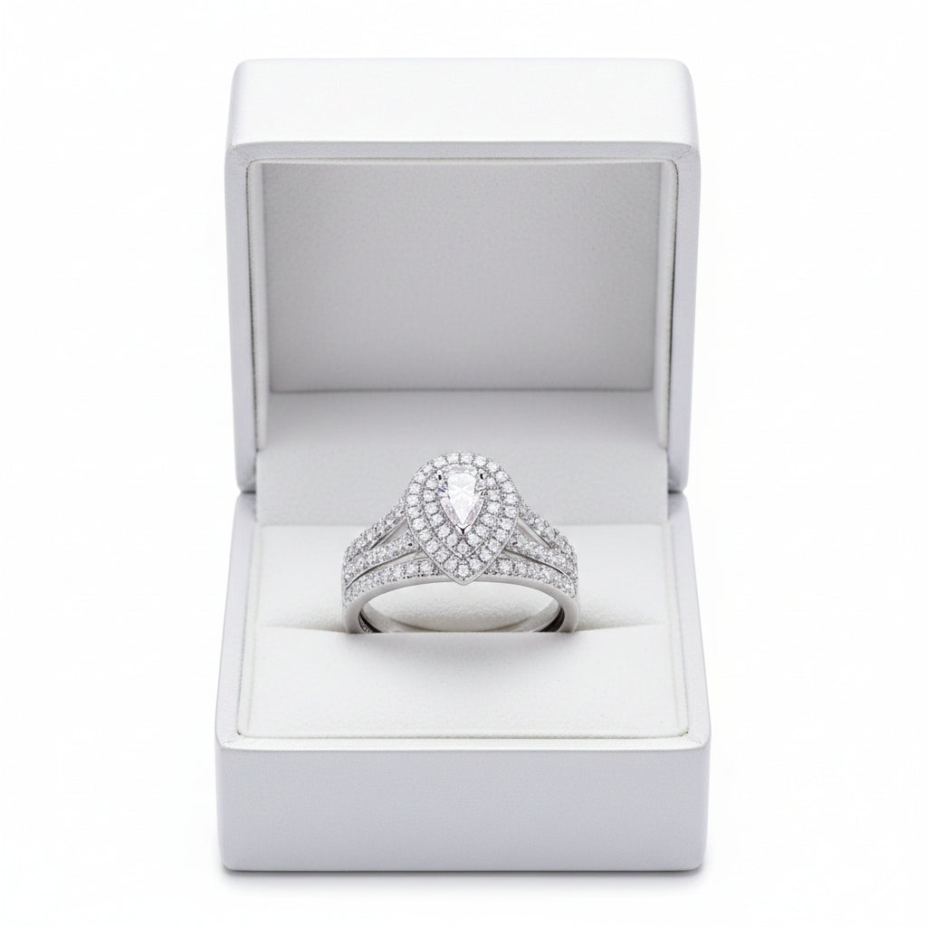 Aurora™ | Brilliant Teardrop Moissanite Set
