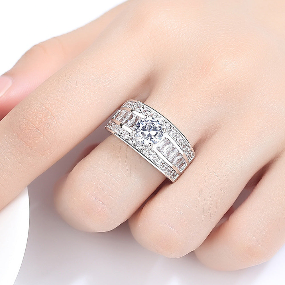 Ophelia™ | Brilliant Round & Baguette Cut Ring